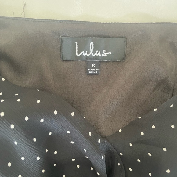 Used Brand- lulus size small. - Picture 4 of 4